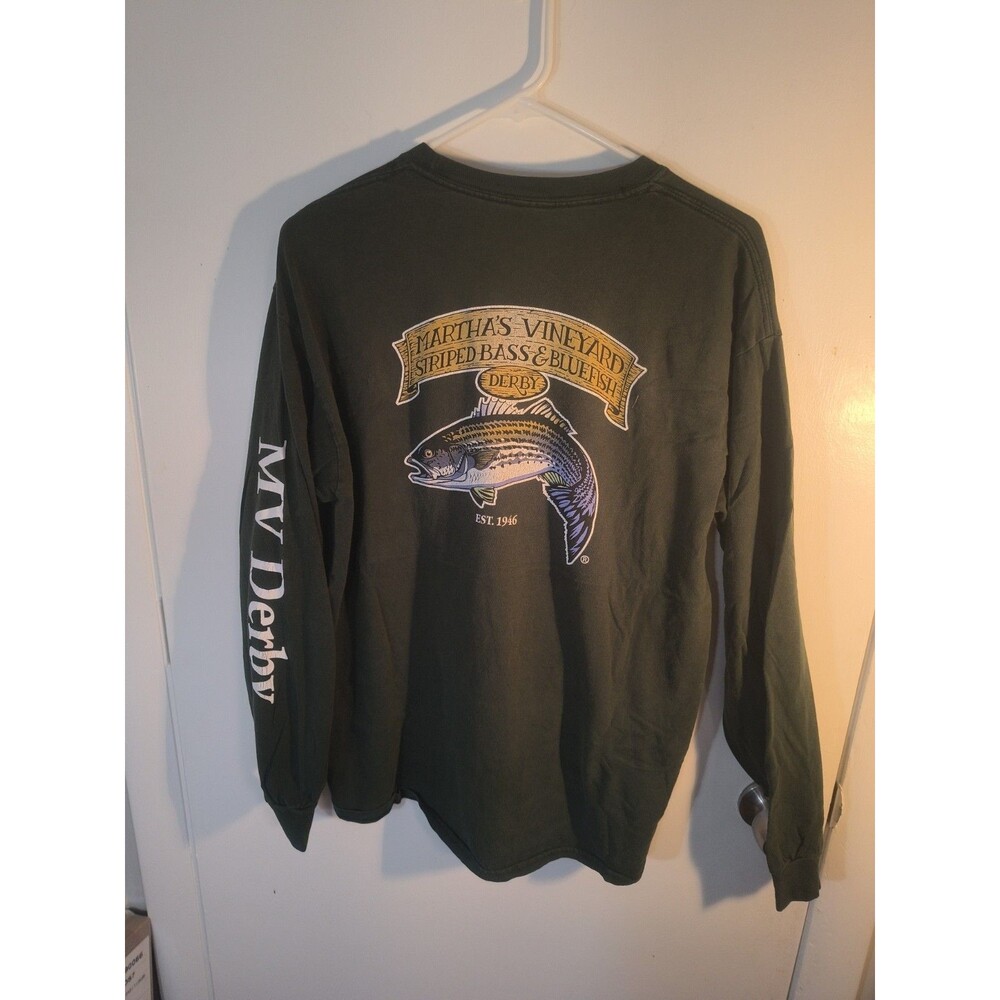 Vineyard Vines Men’s Fishing Derby Large Stripe Bass Martha's Vineyard T Shirt